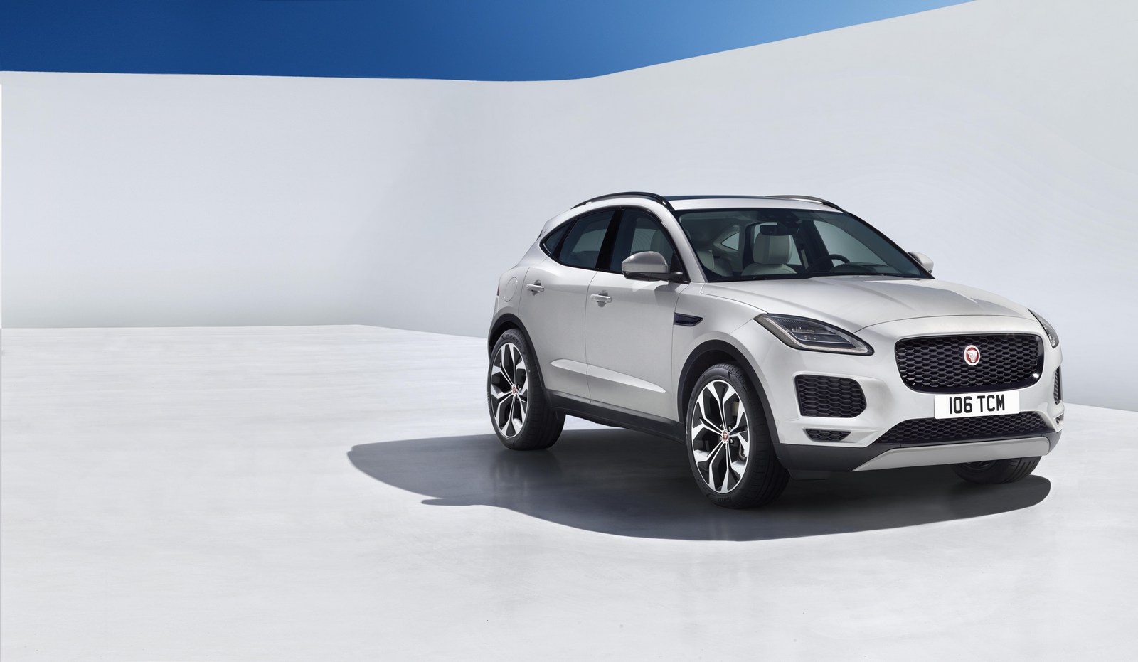 Jaguar E-Pace (58)