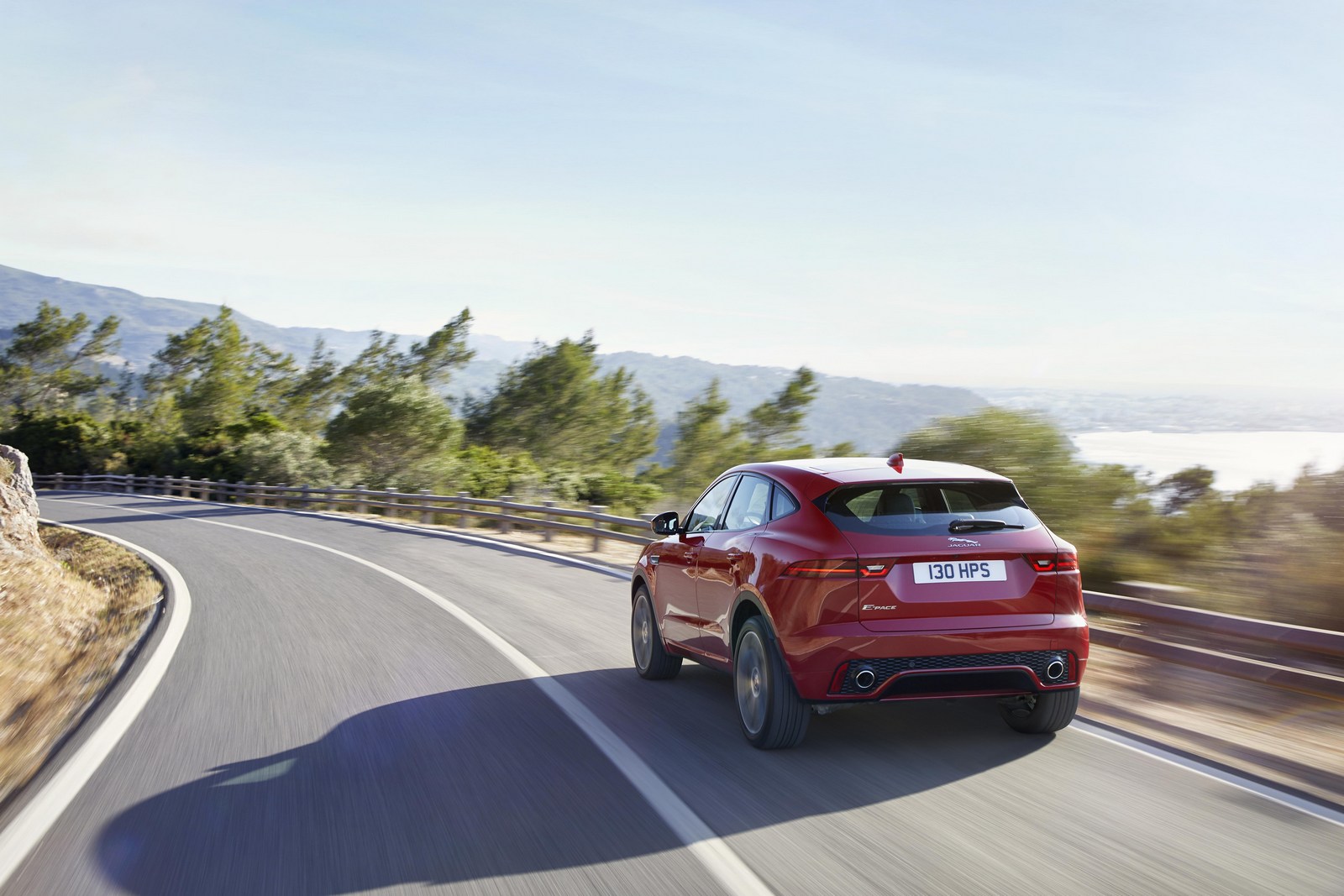 Jaguar E-Pace (6)