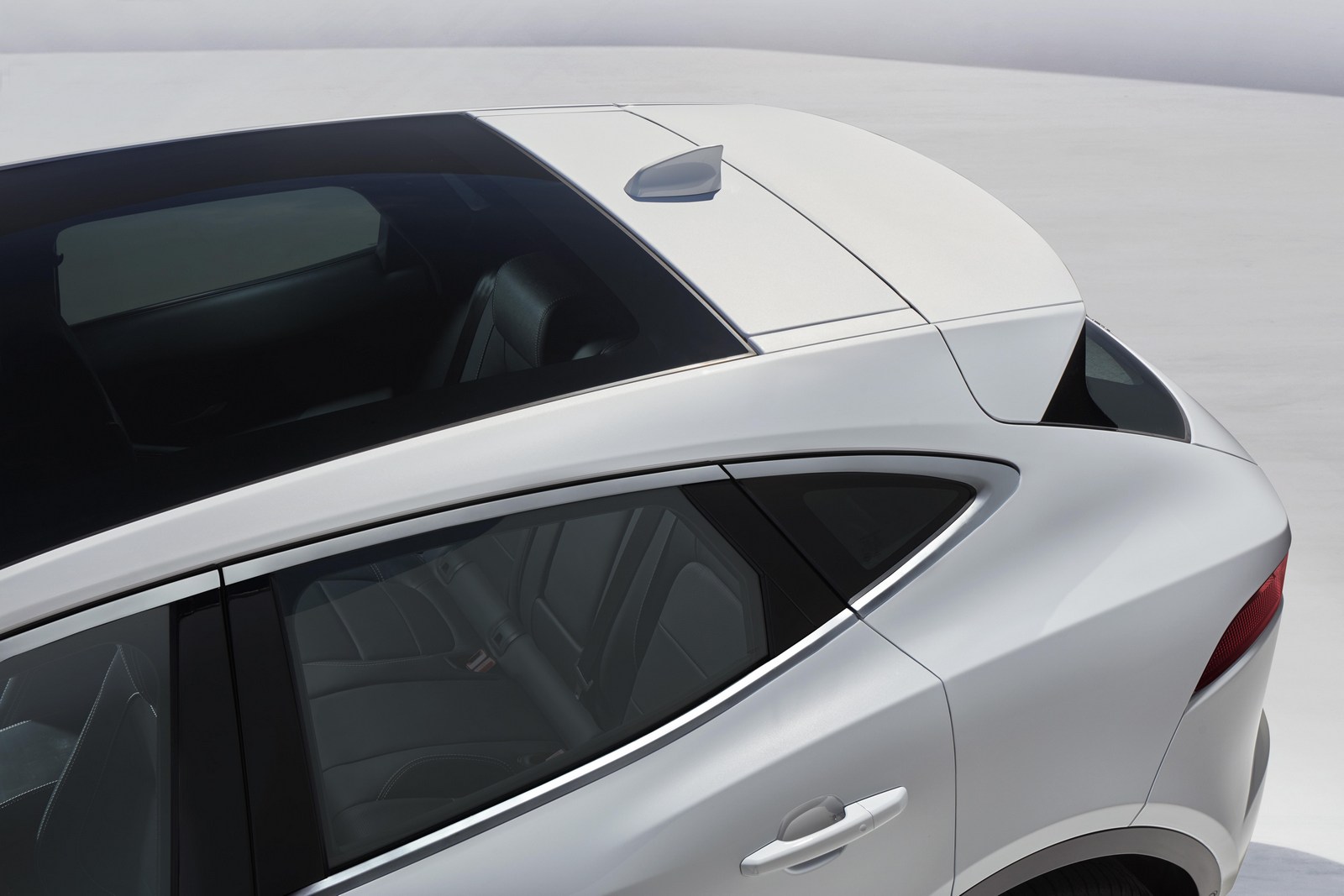 Jaguar E-Pace (72)