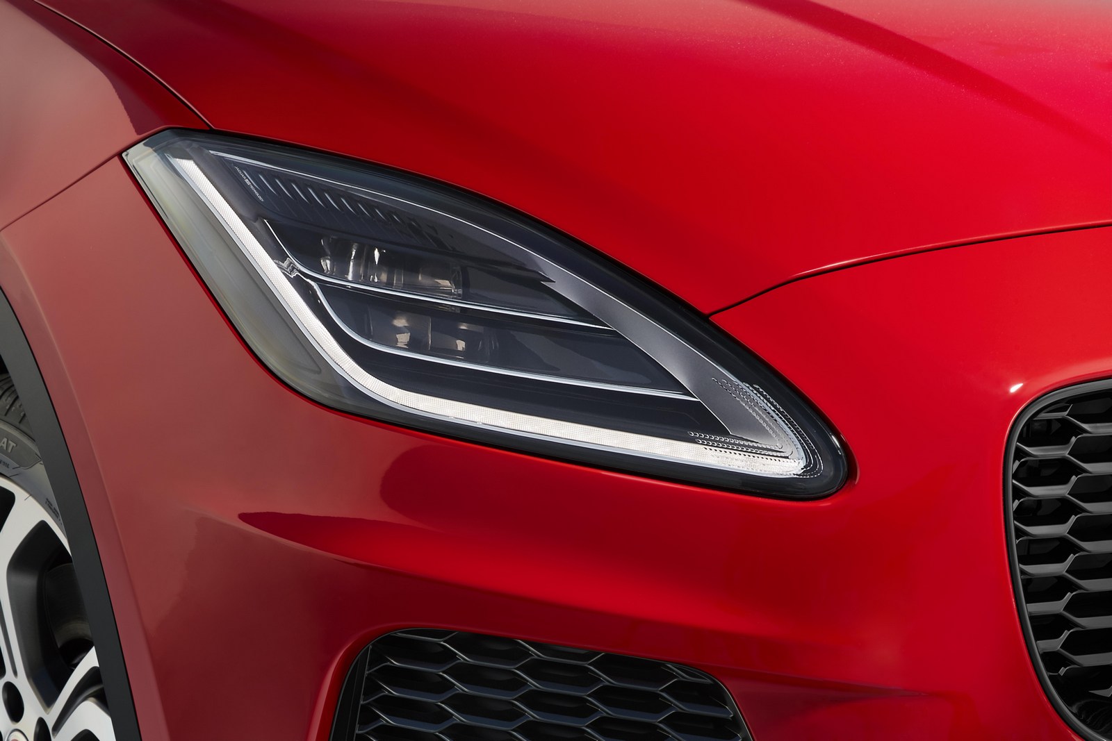 Jaguar E-Pace (77)