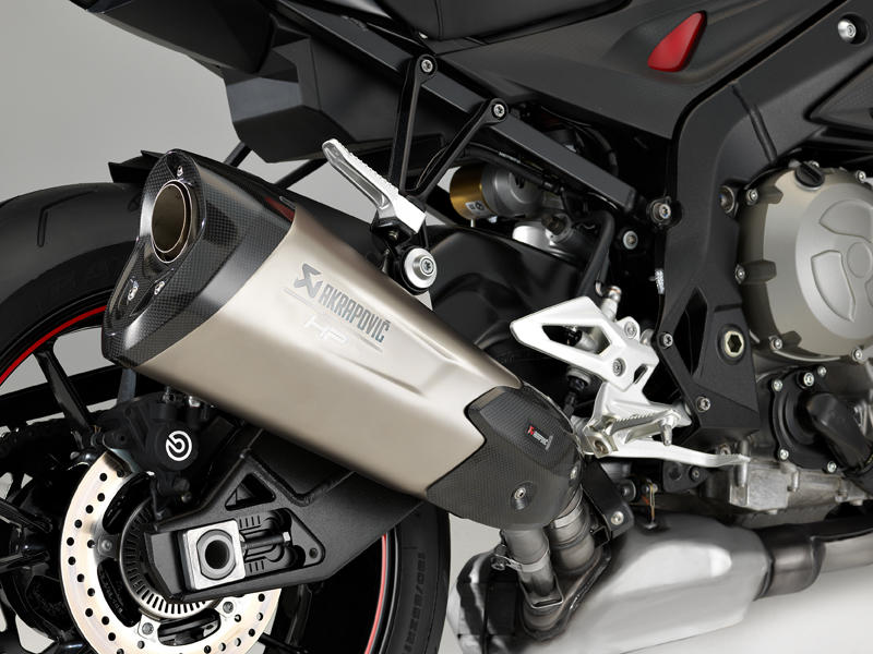 P90234161_highRes_bmw-s-1000-r-10-2016