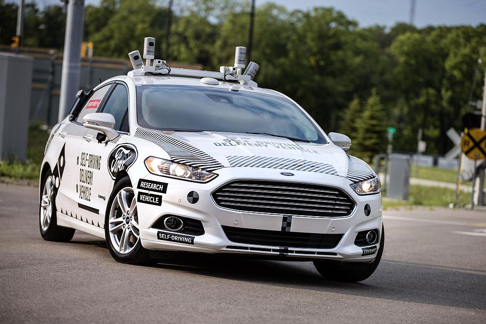 Ford_Dominos_AVResearch_01
