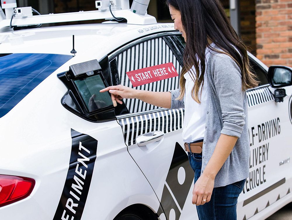 Ford_Dominos_AVResearch_08