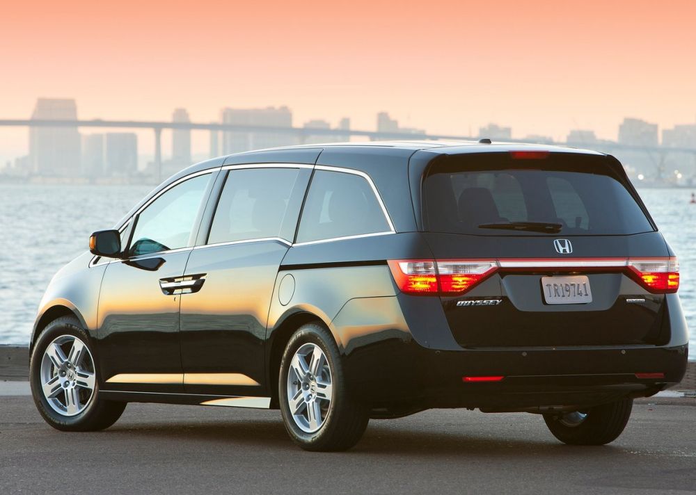 Honda-Odyssey-2012-1280-1f