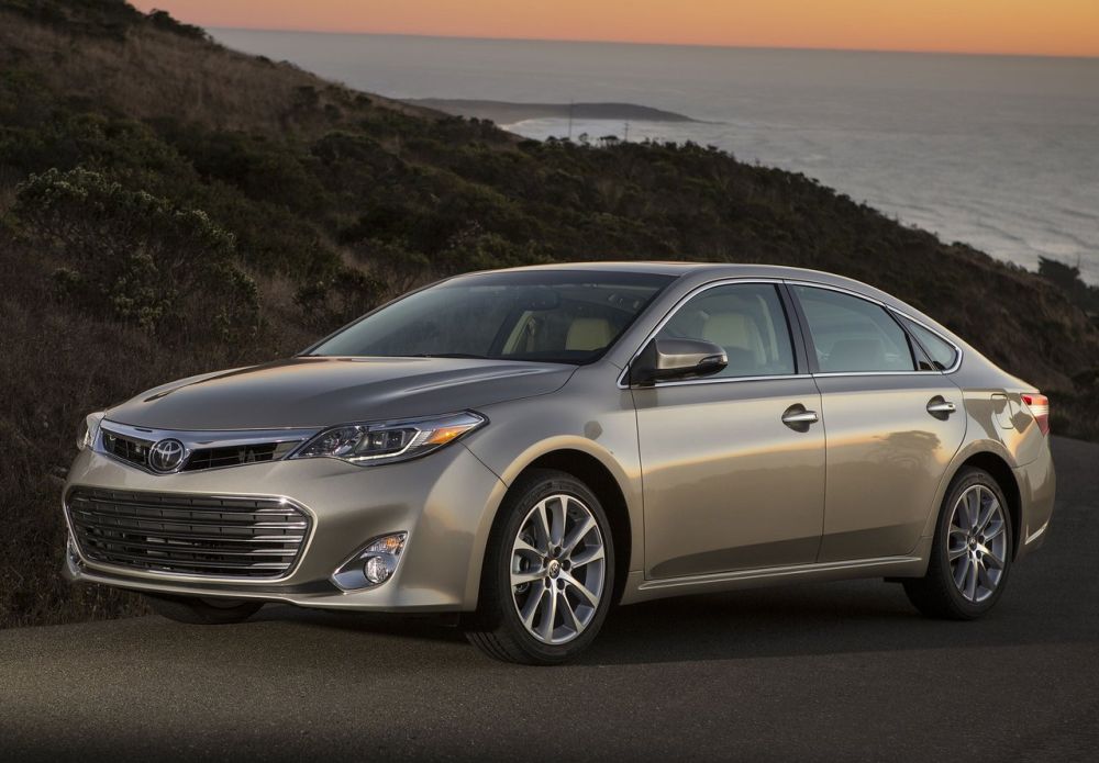 Toyota-Avalon-2013-1280-01