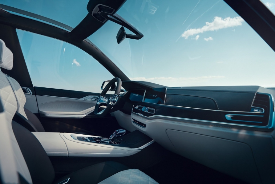 BMW-X7-iPerfomance-Concept-6-960×600