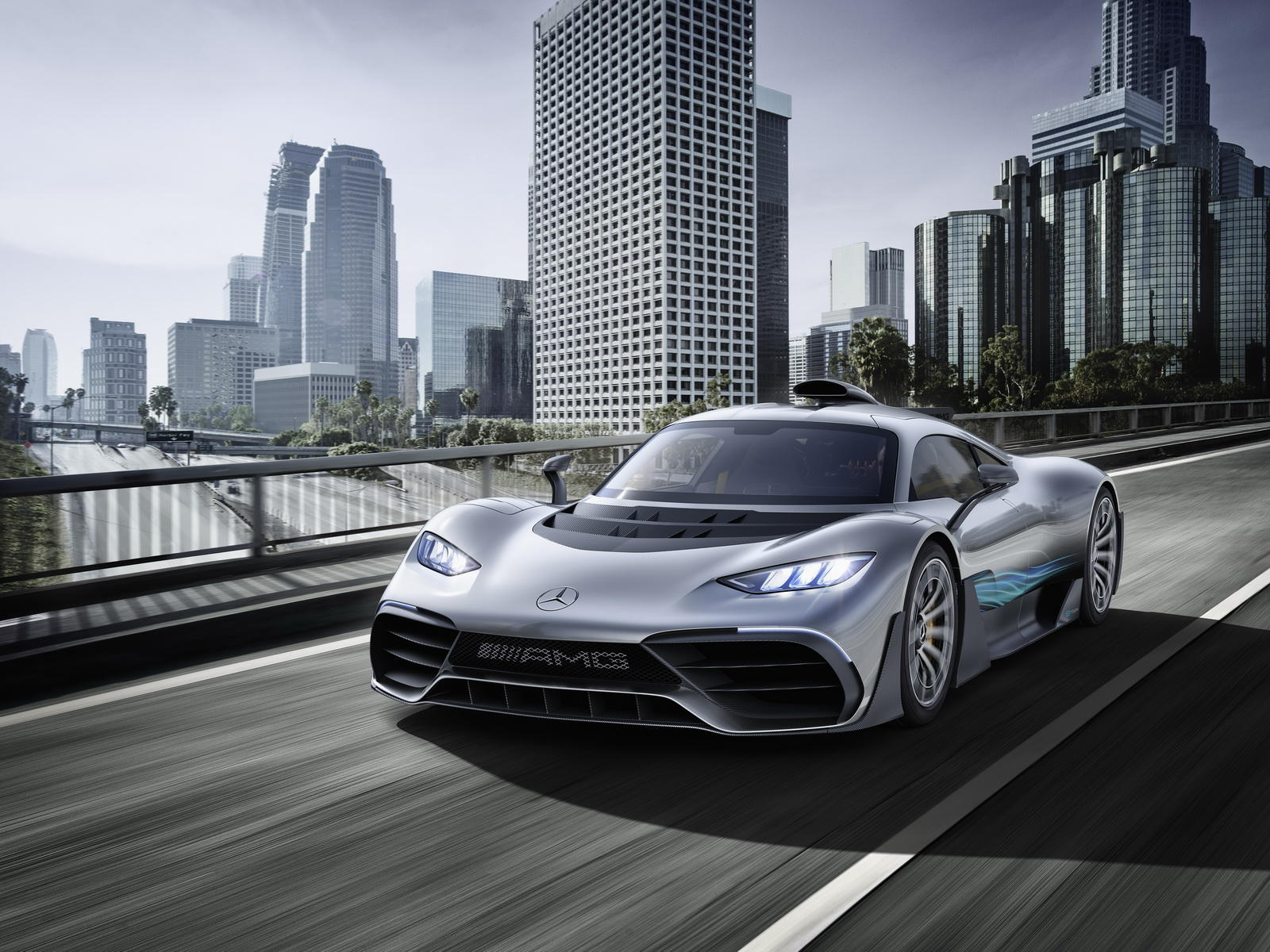 MercedesAMG-ProjectOne-08
