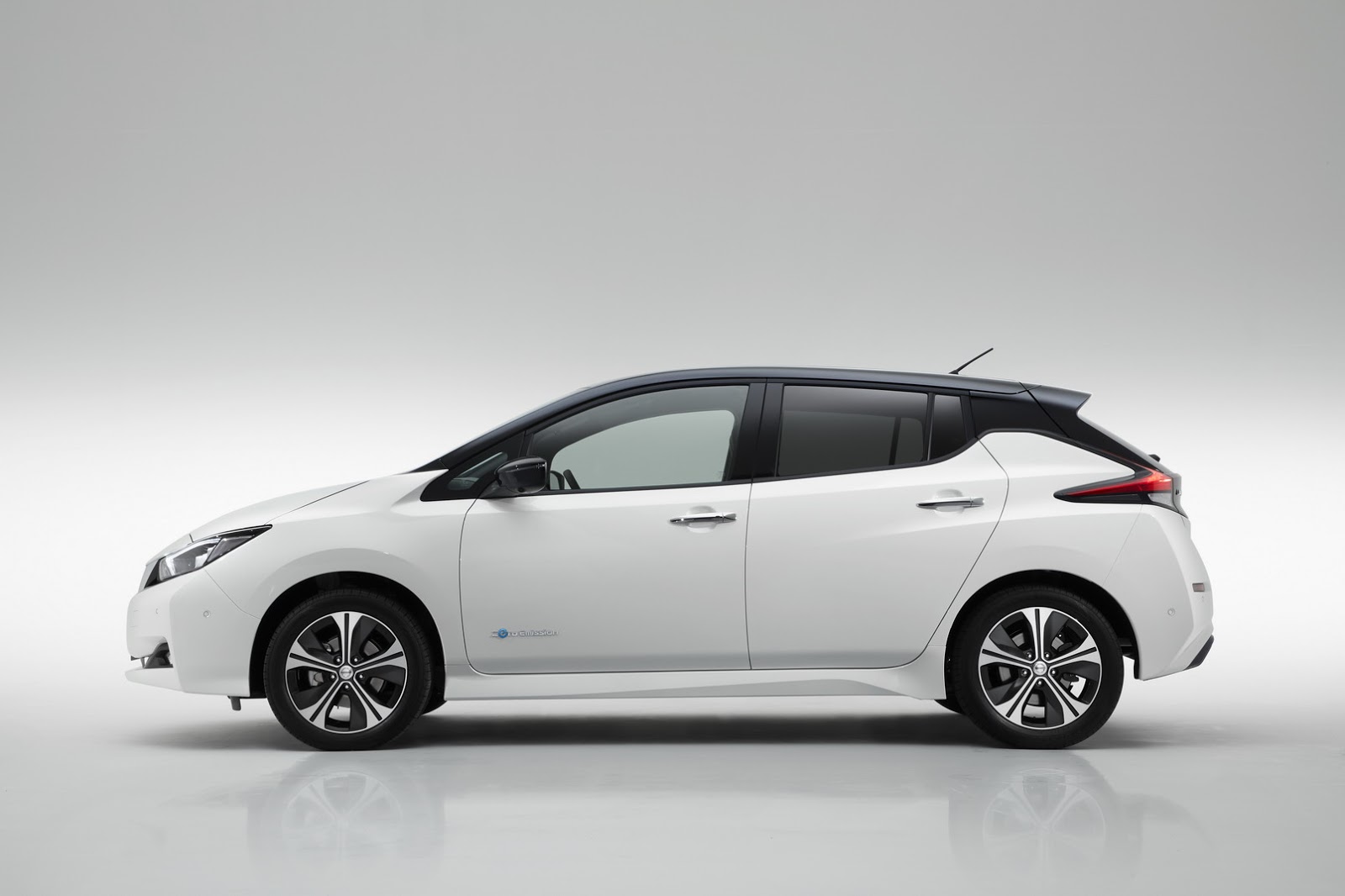NIssan Leaf 2017 (18)