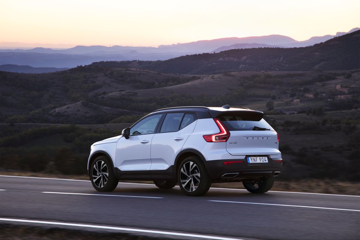 Volvo xc40 (2)
