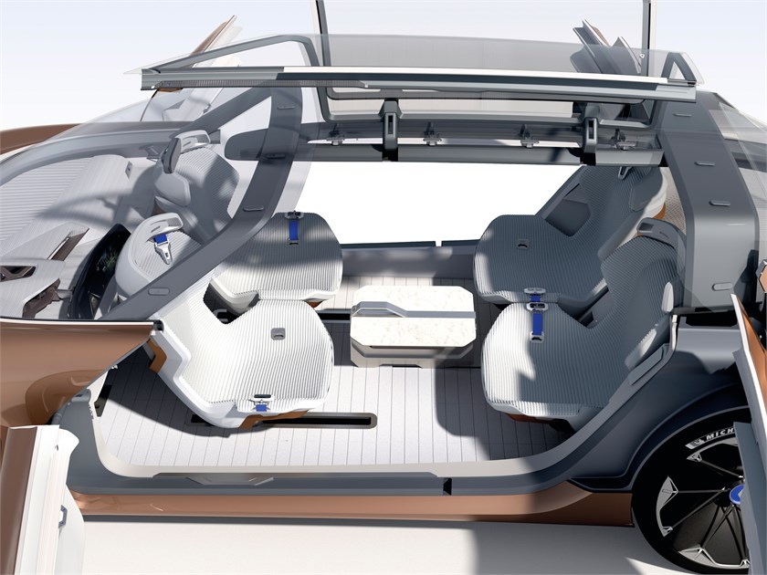 2017 – Renault SYMBIOZ