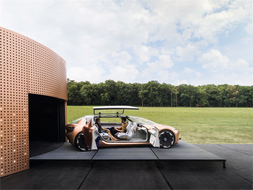 2017 – Renault SYMBIOZ