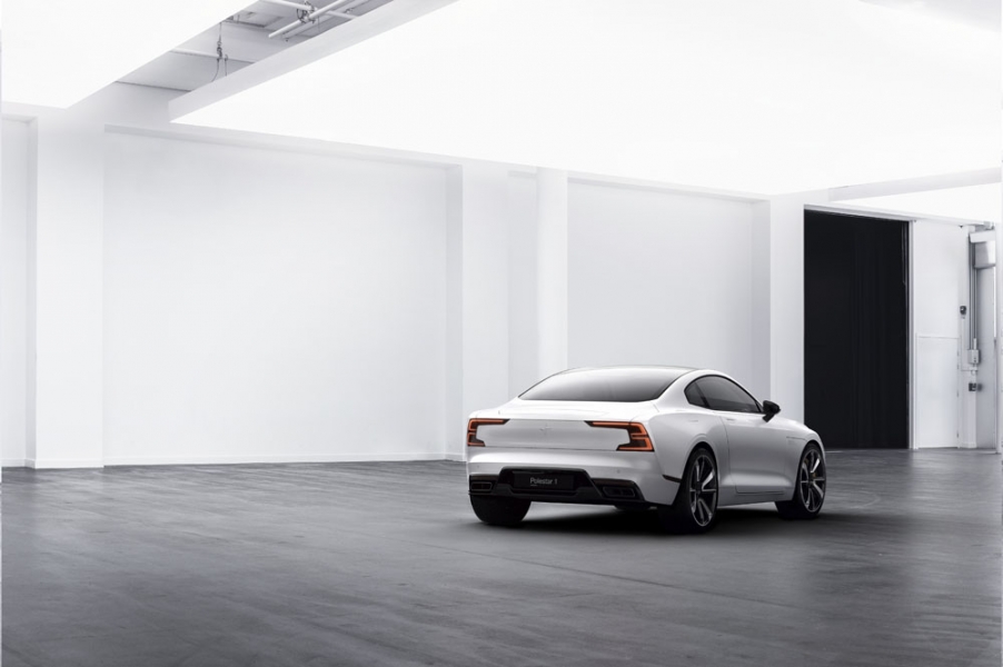 Exterior_rear_2_high-960×600
