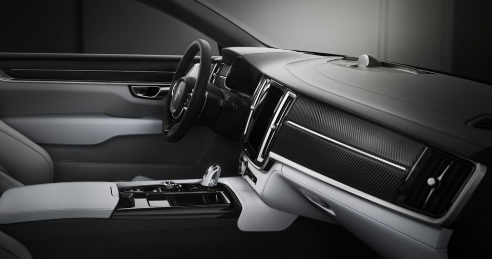 Interior_dashboard_side_high-960×600