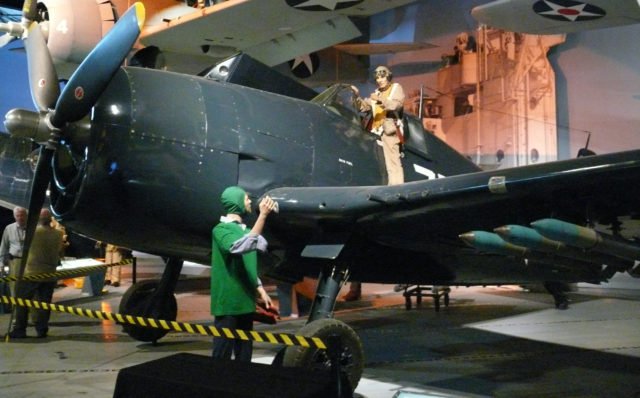 5 grumman_f6f_hellcat_03-640×398