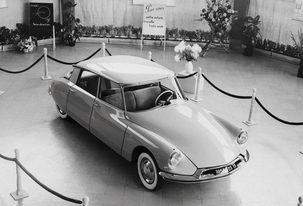 Citroen-DS_19-1956-1280-01