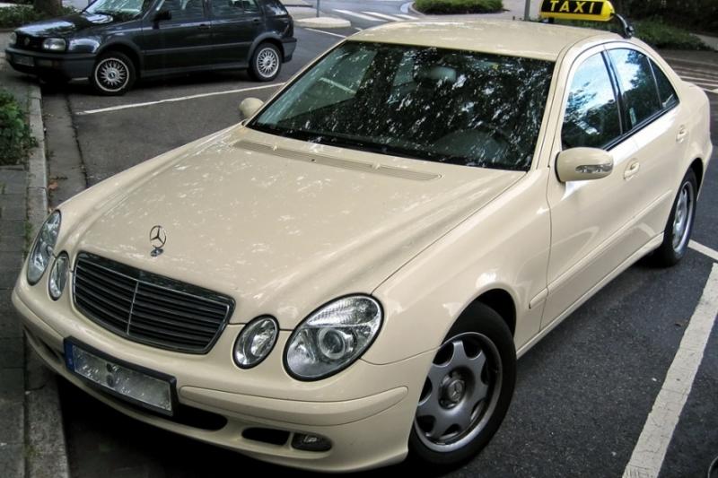Alemanha-Mercedes-Classe-E-960×600