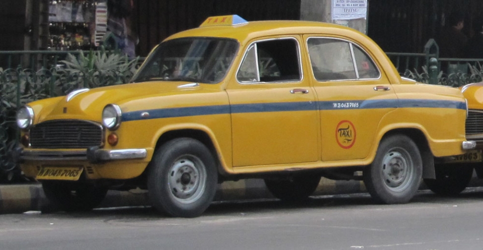 India-Hindustan-Ambassador-960×600