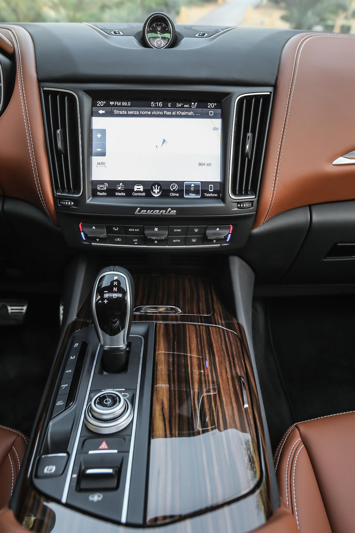 Maserati Levante GranLusso MY18 (152)