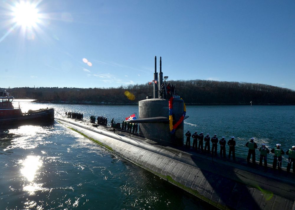 USS_Dallas_returns_to_homeport_._(11074518215)