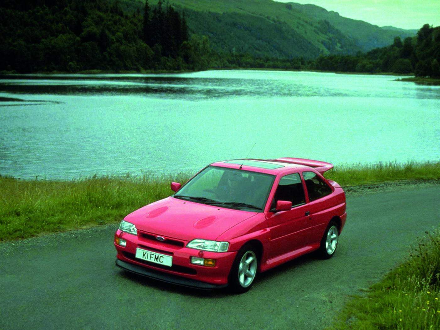005_Escort RS Cosworth_003