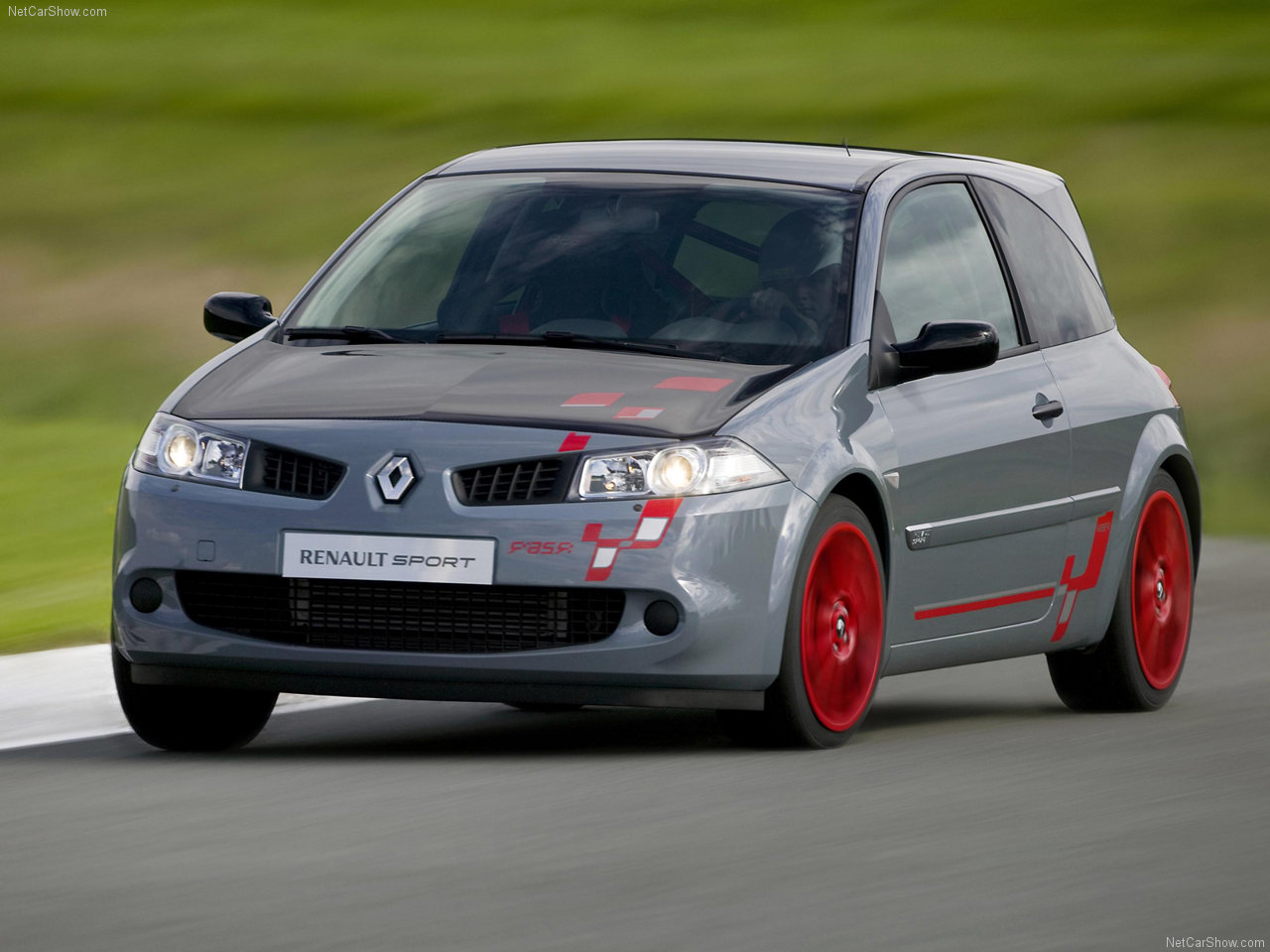 10 Renault-Megane_R26.R-2009-1280-02