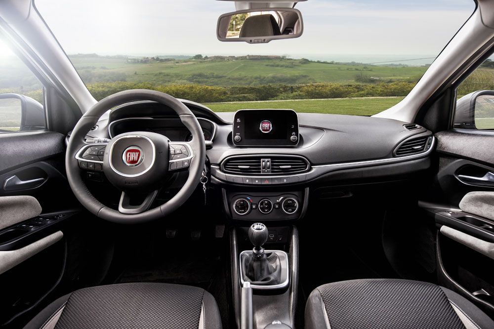 160502_Fiat_Tipo-interni_01