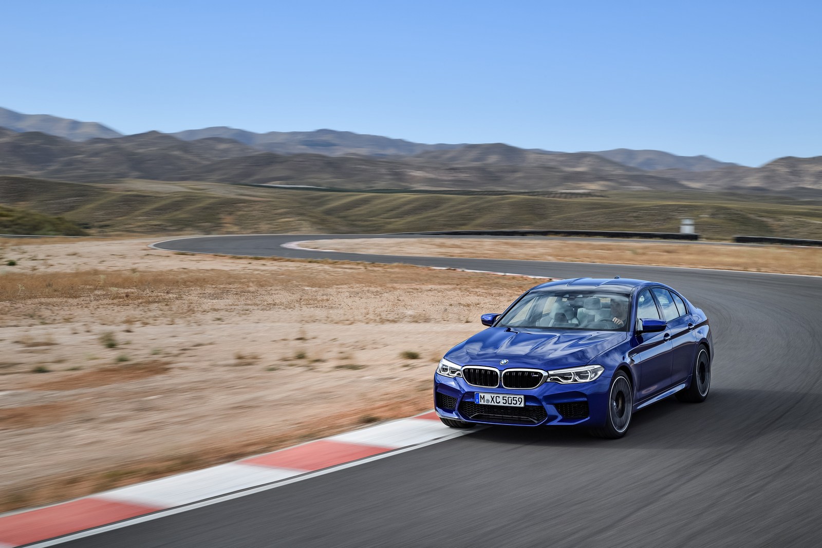BMW-M5-OFICIAL-7