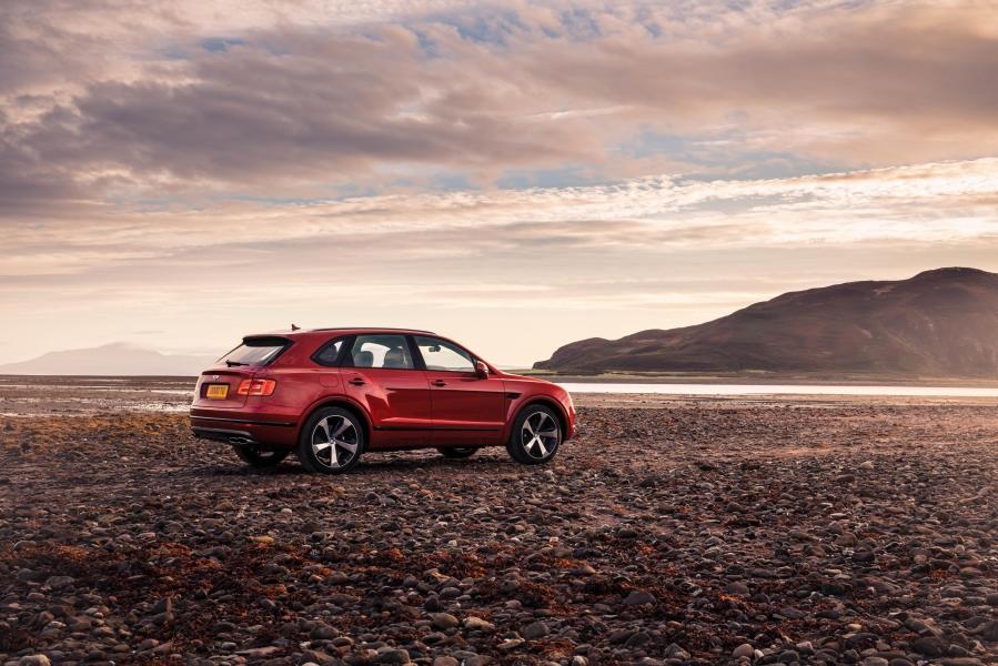 Bentayga-V8-6-960×600