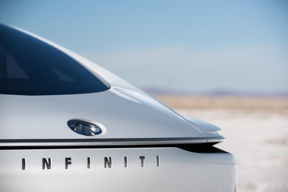 INFINITI_Q_Inspiration_ExteriorDetail_01