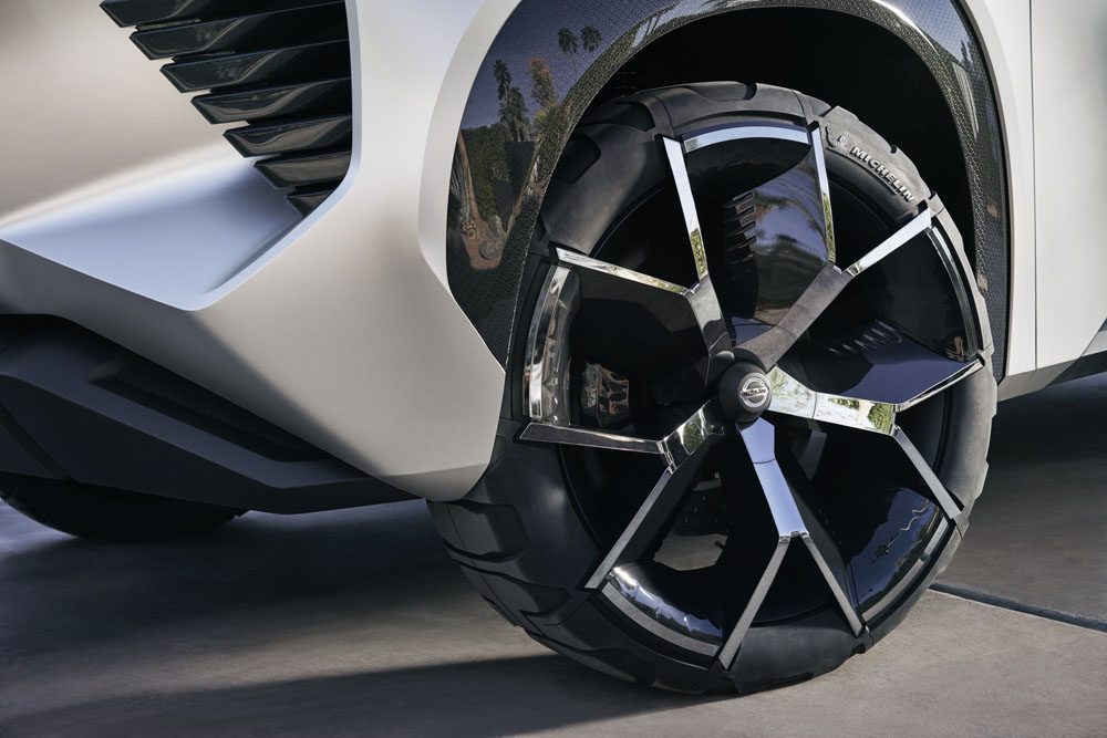 Nissan Xmotion concept
