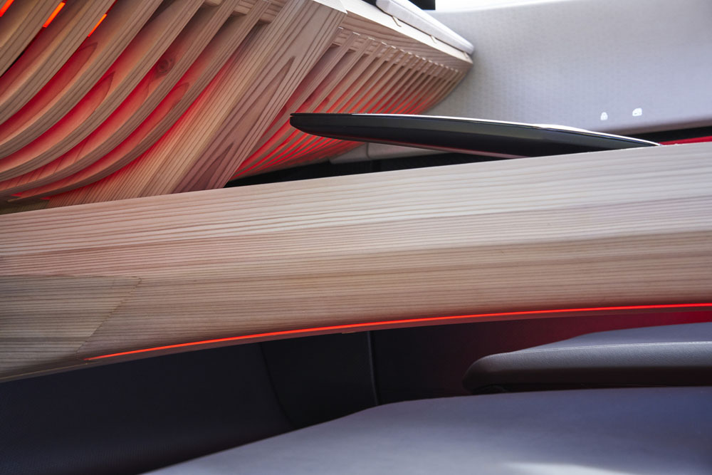 Nissan Xmotion concept