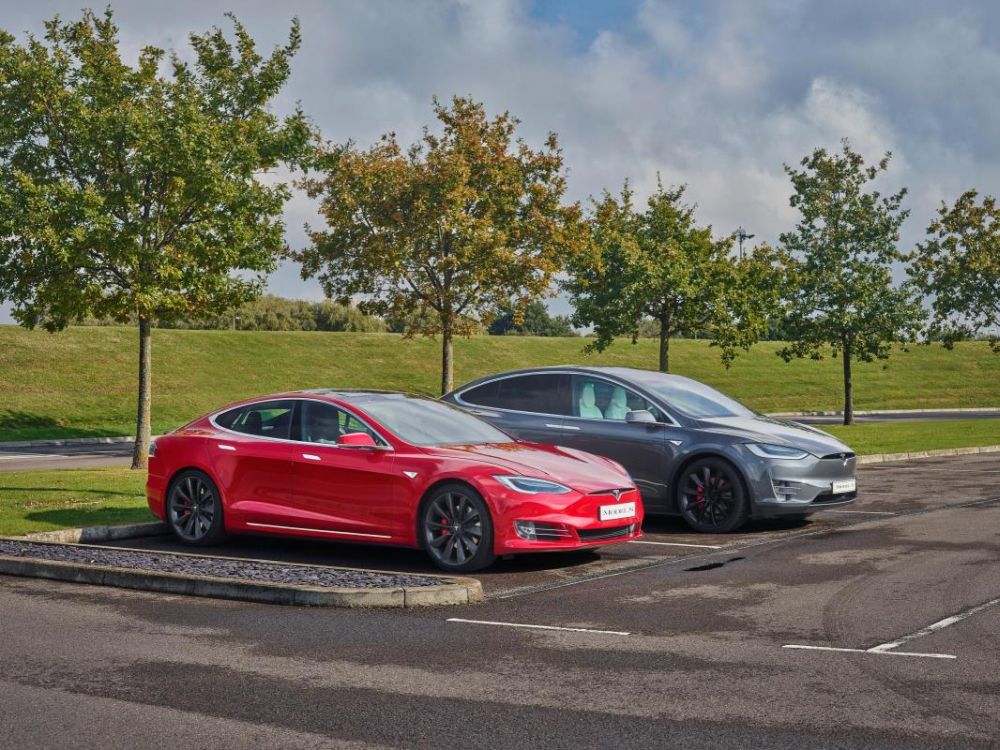 Tesla model s (9)