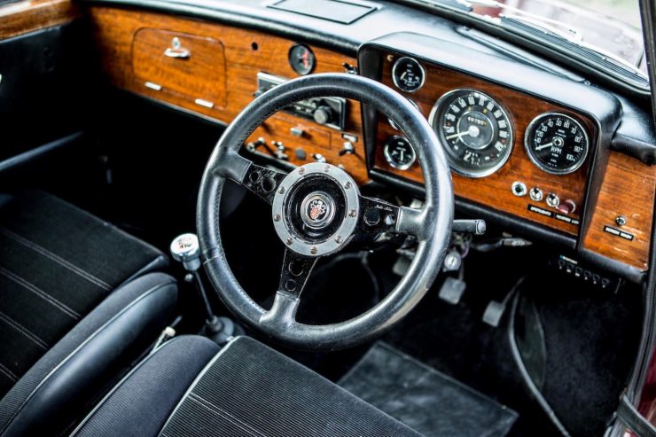 mini-cooper-s-car-20-740×493