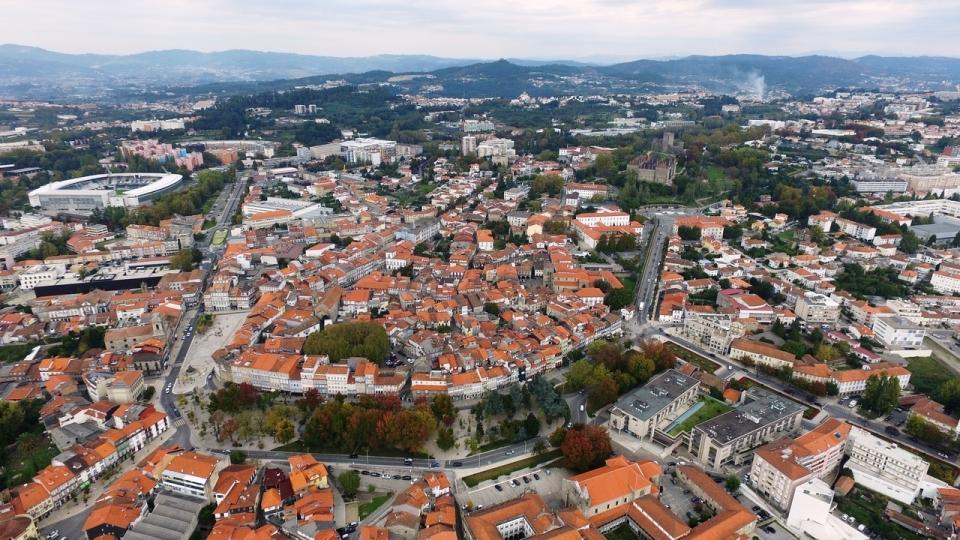3 Guimaraes-960×600