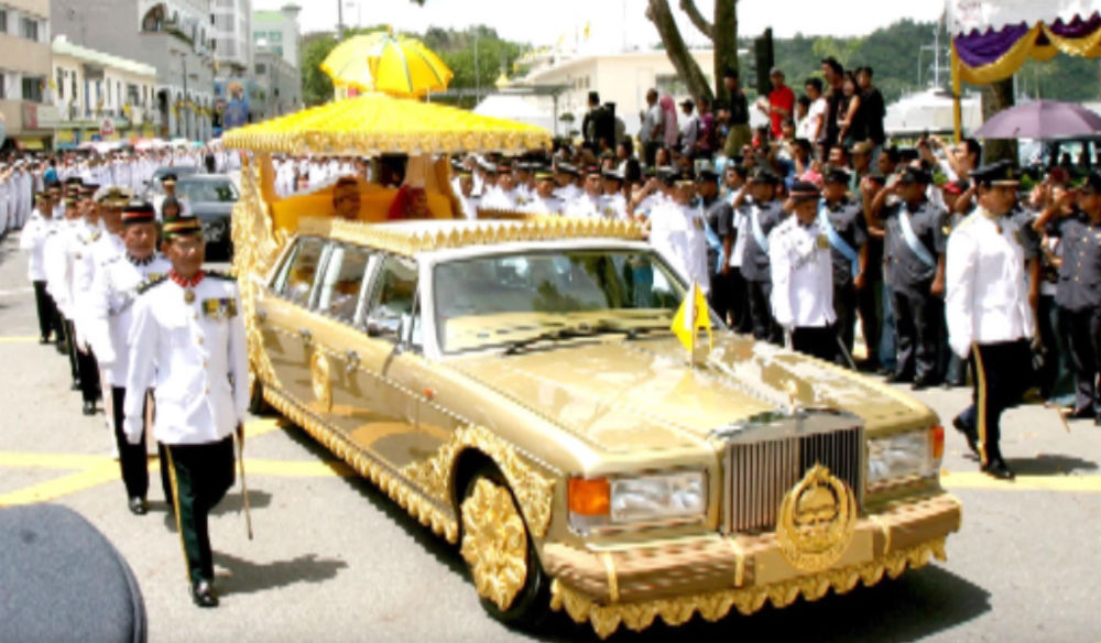 4 Hassanal-Bolkiah
