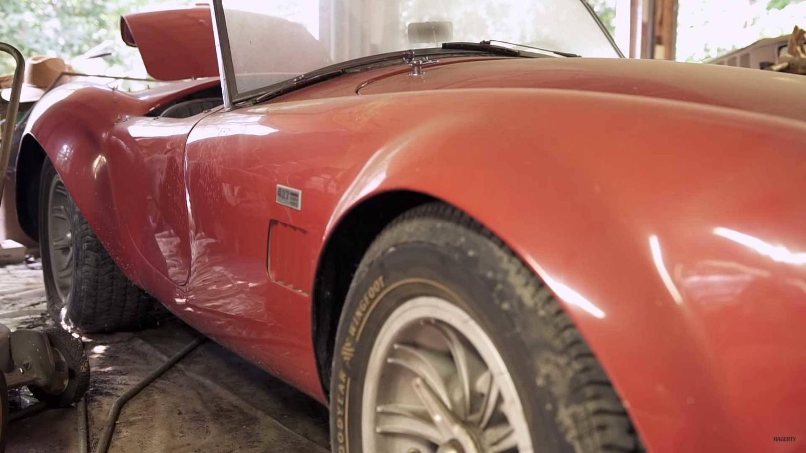 4m-cobra-ferrari-barn-find_10