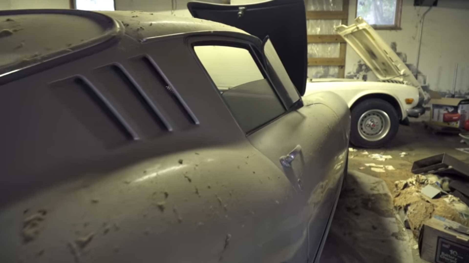 4m-cobra-ferrari-barn-find_9