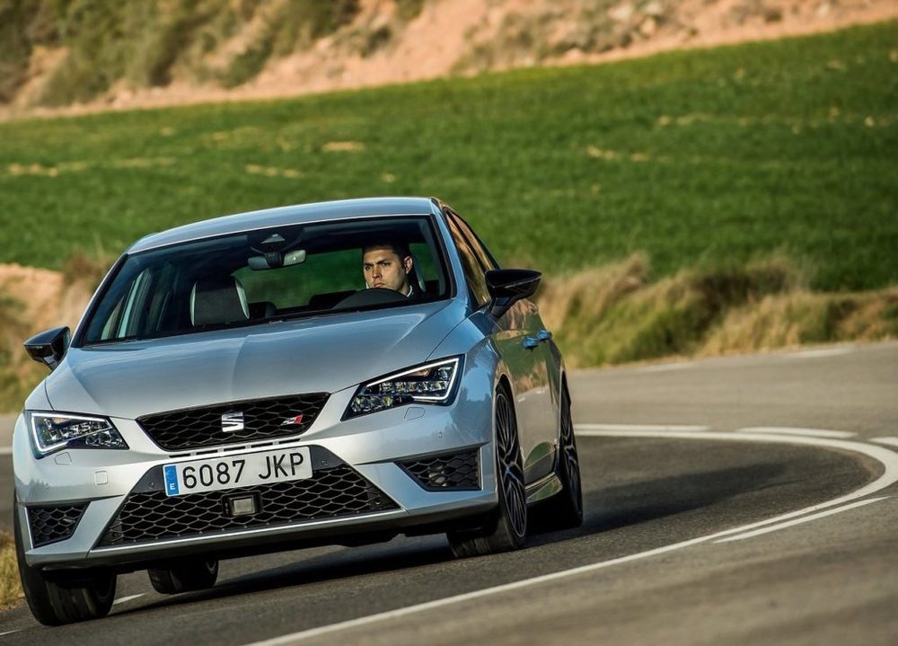 6 Seat-Leon-Cupra