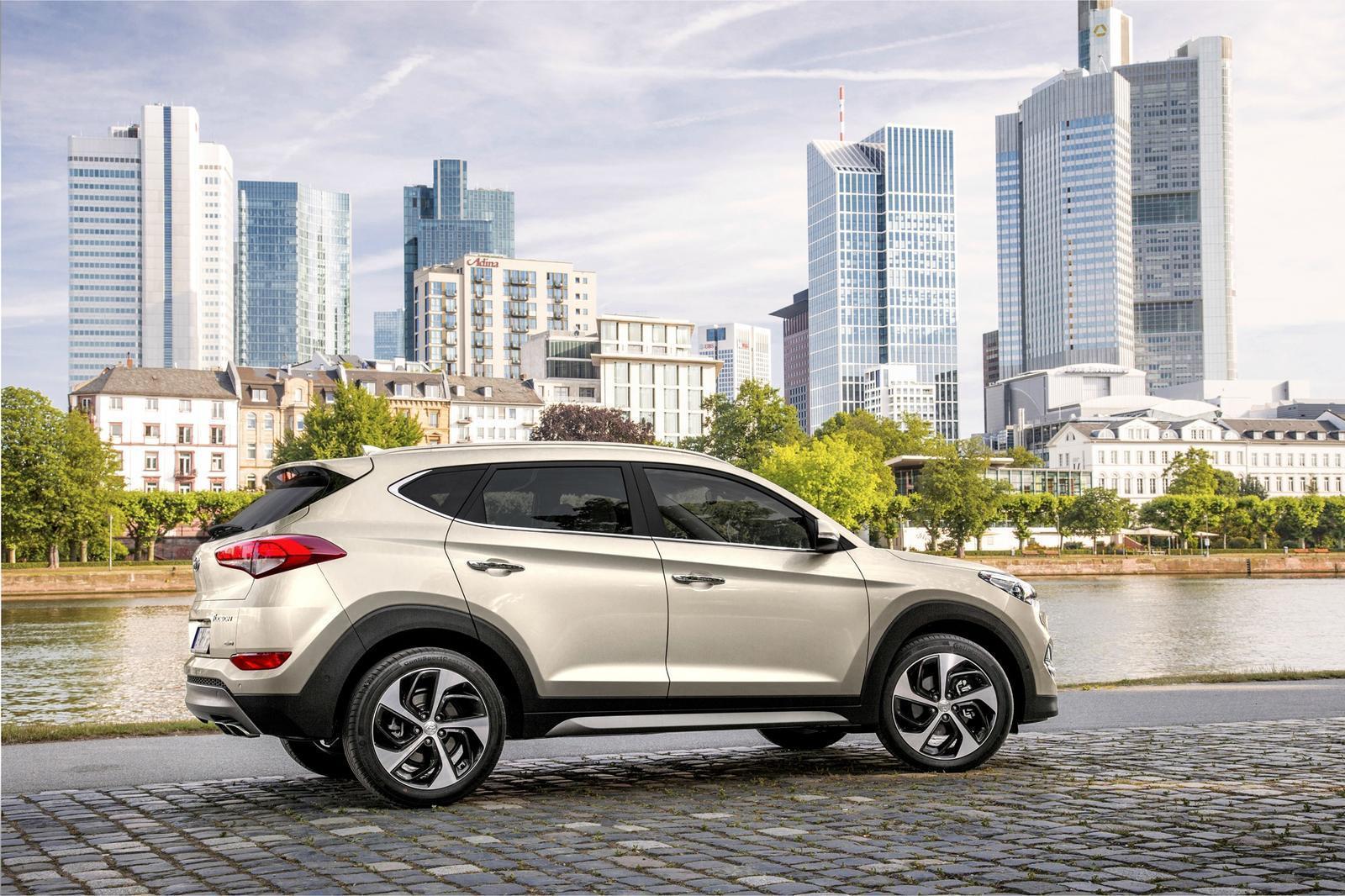 All-New-Tucson-Exterior-White-Sand-15