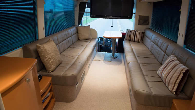 Ferrari_Bus11