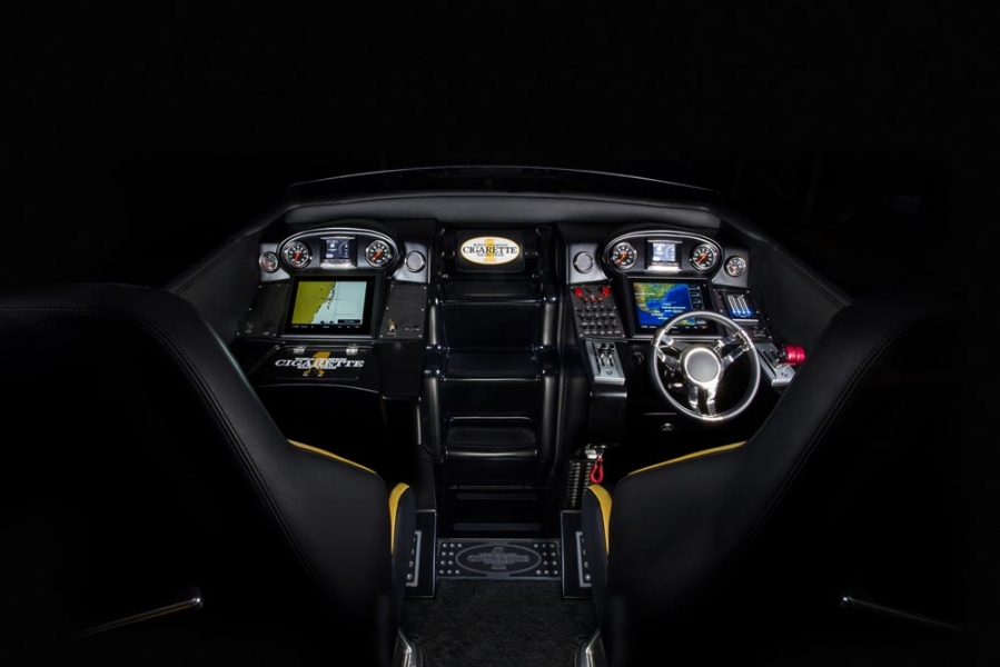 Press-4-Cig-50-AMG-GT-S-High_medium-960×600