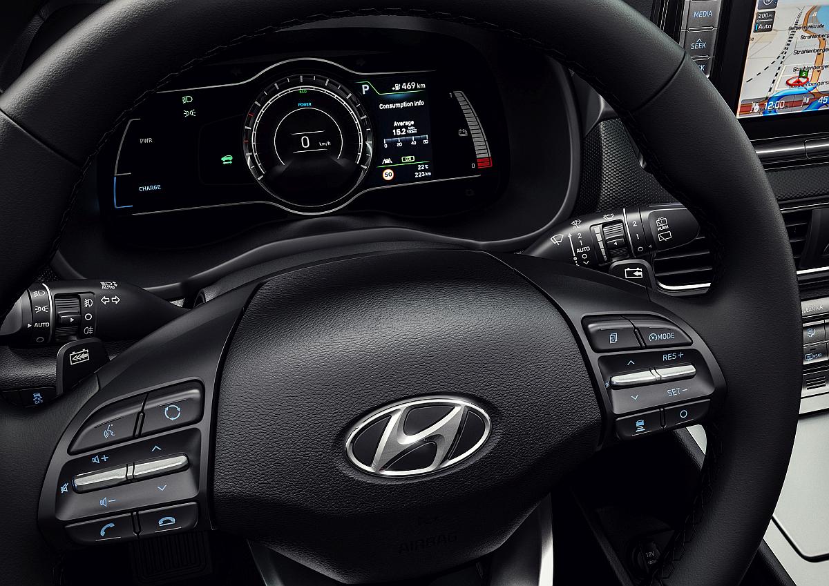 hyundai-kona-electric-2018-09-hires