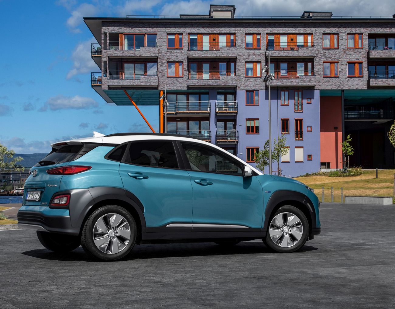 hyundai-kona-electric-july2018-19-exterior