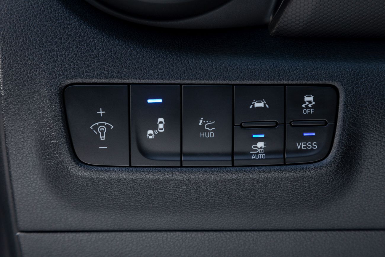 hyundai-kona-electric-july2018-44-interior