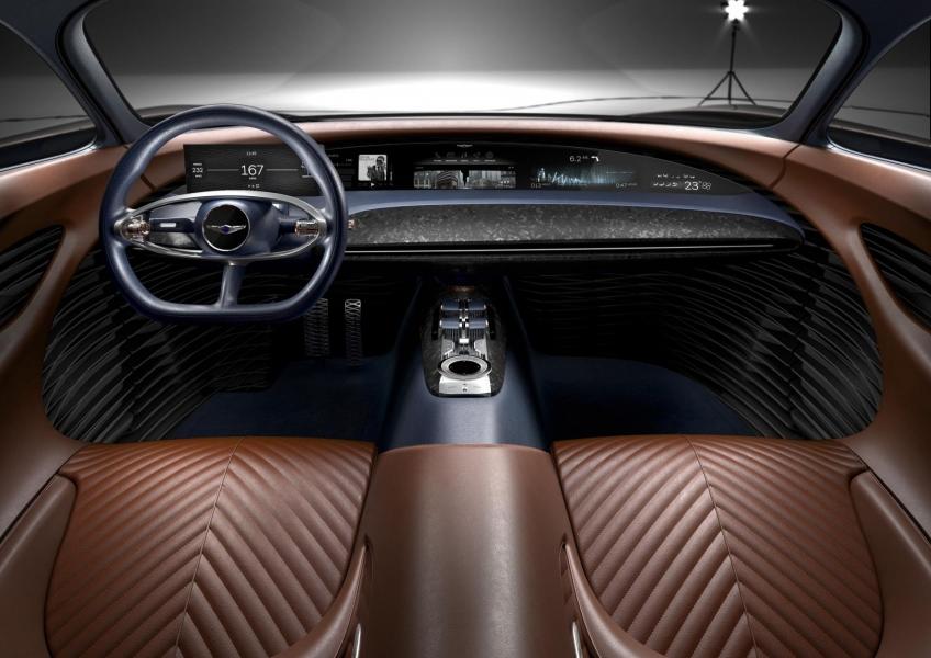 1273-Essentiamaximizestheconnectionbetweencaranddriverreducingclutterandfocusingonbeautifullyexecuteddetailswhiledisplayingtheeleganttransparentcockpitcell.-960×600