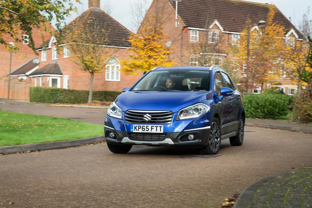 13 Suzuki-S-Cross