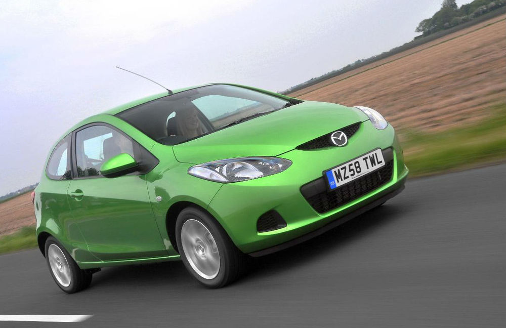 2008-Mazda2-