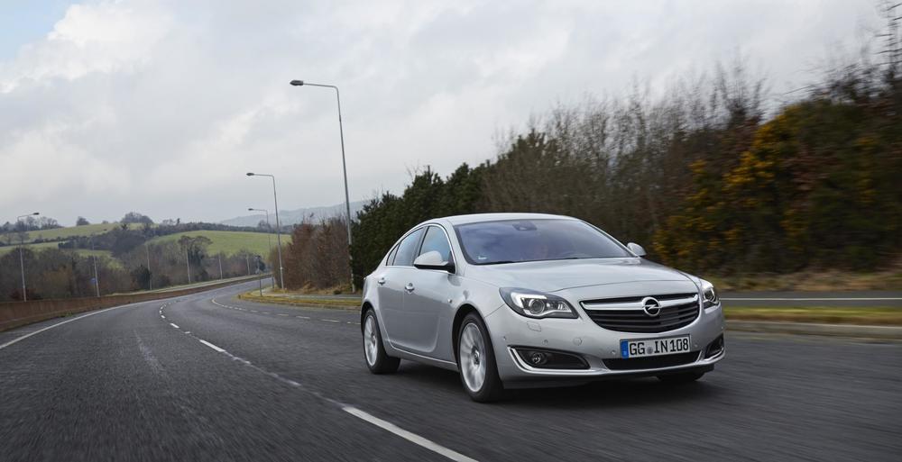 2009-Opel-Insignia