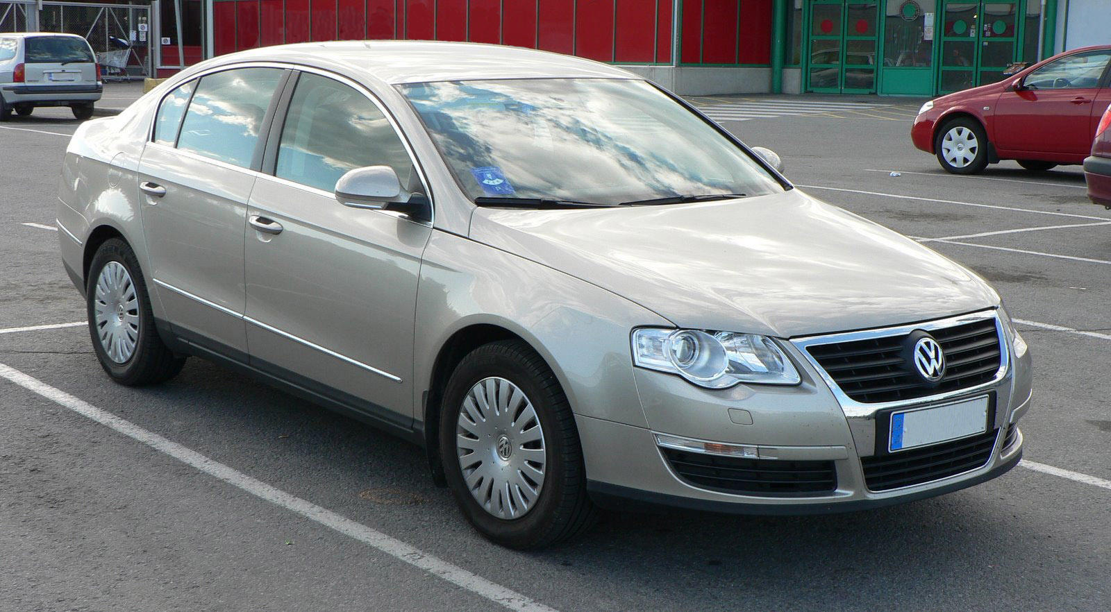 21 Volkswagen_Passat_B6-1
