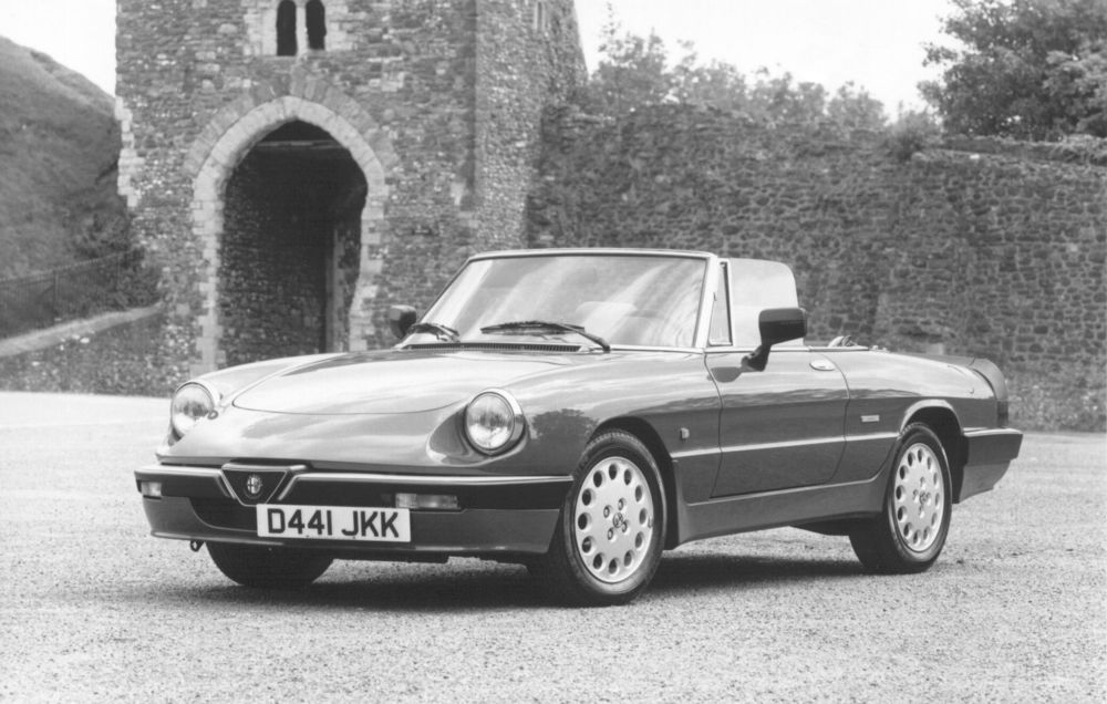 3 Alfa-Romeo-Spider